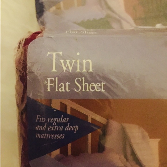 Lot 2 twin sheets wine cotton poly - Picture 4 of 8